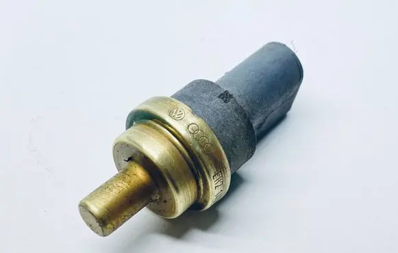 Coolant temperature sensor