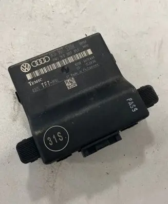 Volkswagen Golf V Other control units/modules 1K0907530H 1K0907951