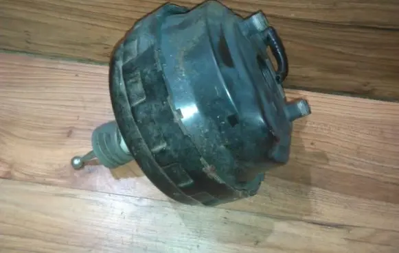 Skoda Octavia Mk2 (1Z) Brake booster 1k2614105at 252078499602