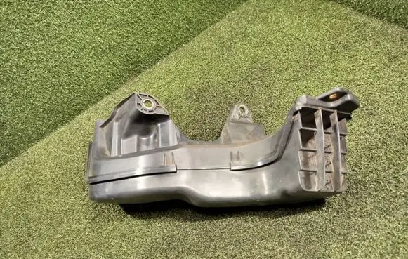 Opel Vivaro Air intake duct part 93453523