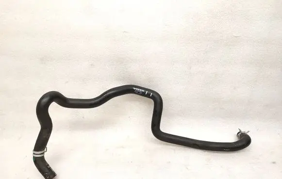 Volvo XC90 Engine coolant pipe/hose 31338391
