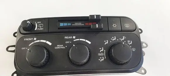 Dodge Durango I Climate control unit 