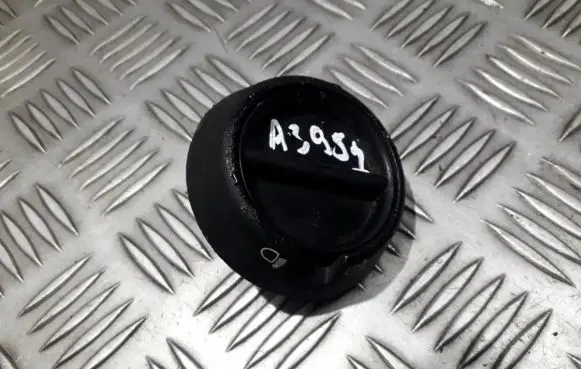 Renault Kangoo I Headlight level height control switch 8200128309