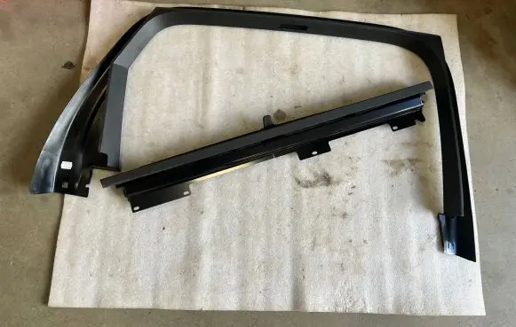 Audi Q7 4M Rear door window curtain/sunshade 4M0861334 4M0861334D