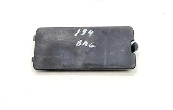 Jaguar XJ X350 Fuse box cover 2W93F406A64AF