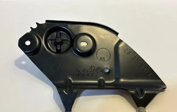 BMW 1 E82 E88 Other interior part 7187639 54347187639 23310110