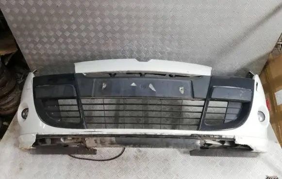 Renault Megane III Front bumper