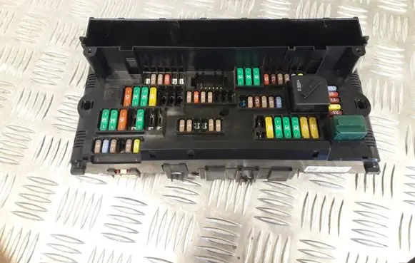 BMW X4 F26 Fuse module 9315150