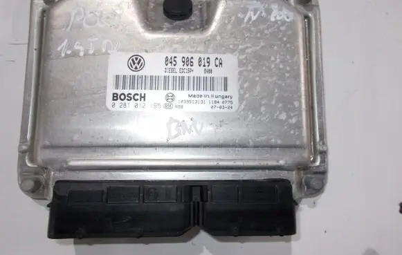 Volkswagen Polo IV 9N3 Engine control unit/module 045906019CA