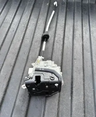 Porsche Macan (95B) Rear door lock 1R18 8K0839016F