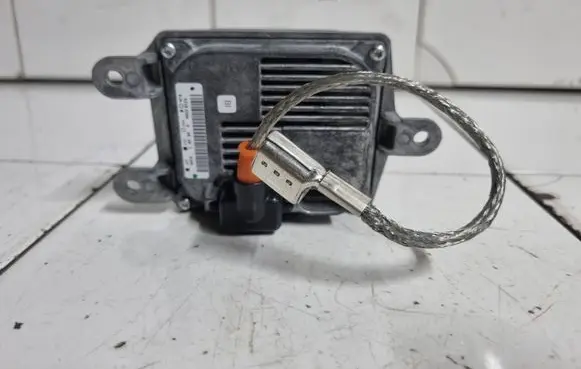 Skoda Octavia Mk2 (1Z) Headlight ballast module Xenon 35XT5D11