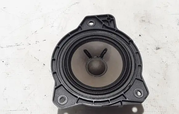 Volvo XC40 Front door high frequency speaker 31456870