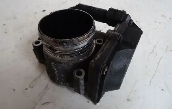 Ford Kuga II Throttle valve 9M5Q9E926AA