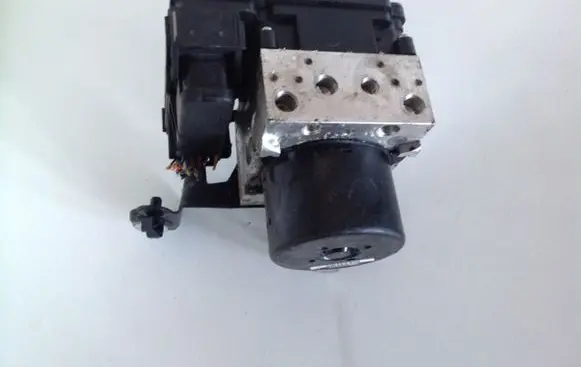 Volvo S60 ABS control unit/module 31329137