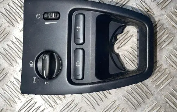 Volvo XC90 Light switch 30739302 MG04AB00081 06W04E03