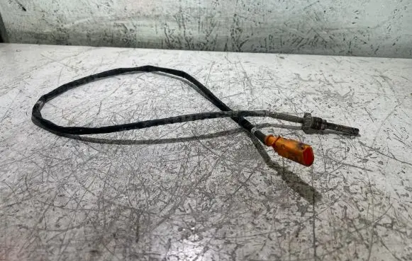 Volkswagen Caddy Exhaust gas temperature sensor 03L906088CC
