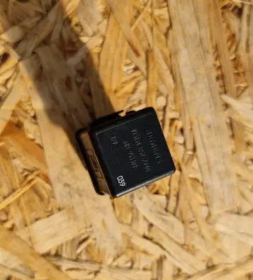 Volvo S40, V40 Other relay 953381 MB953381 V23134B52X240