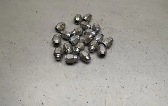 Hyundai Sonata Nuts/bolts 