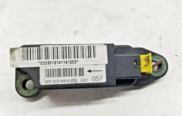 Mercedes-Benz C W203 Airbag deployment crash/impact sensor 0018204426