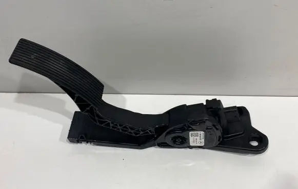 Mercedes-Benz ML W166 Accelerator throttle pedal A1663000004 6PV93396603 Q002ZGS004