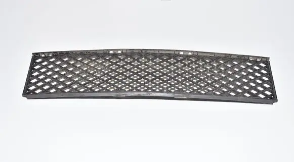 BMW 7 E65 E66 Front bumper lower grill 7135573