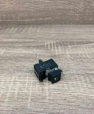 BMW X5 E53 Electric window control switch 8385956