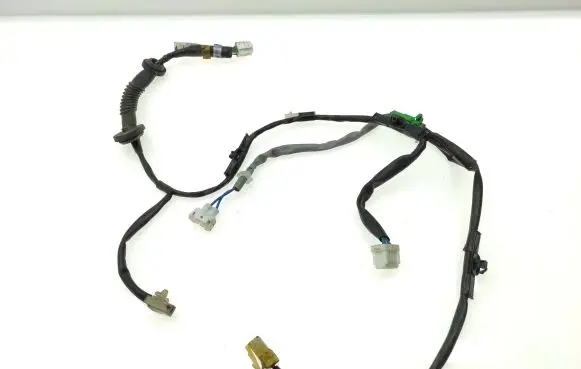 Subaru Forester SG Rear door wiring loom 81822SA100 1680 040453