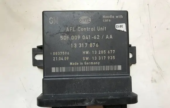 Opel Insignia A Light module LCM 13317876