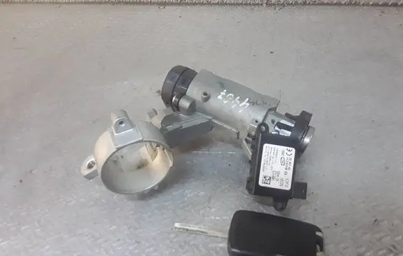 Opel Insignia A Ignition lock 313169S2 13502301 25799293
