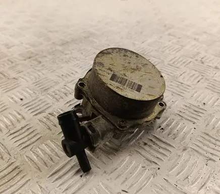 Nissan X-Trail T32 Vacuum pump 146503760R