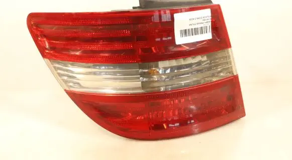 Mercedes-Benz B W245 Rear/tail lights A1698202164