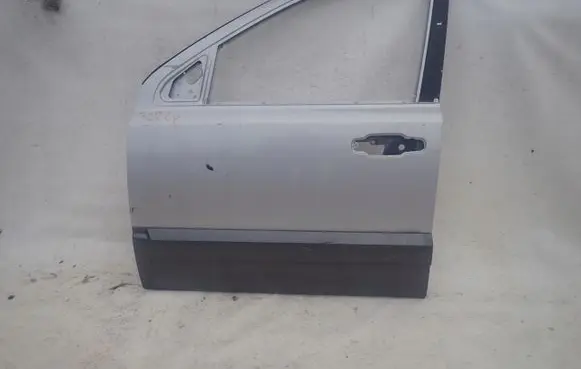 KIA Sorento Front door