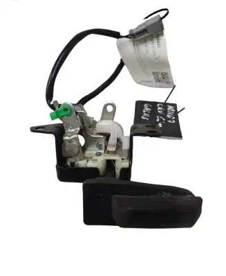 Honda CR-V Tailgate window lock/catch/latch 