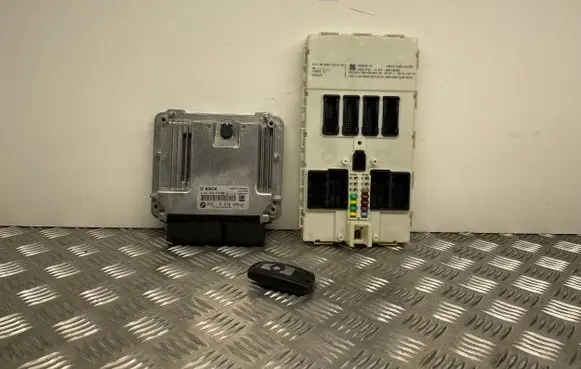 BMW 3 F30 F35 F31 Engine ECU kit and lock set 8578945 9325656