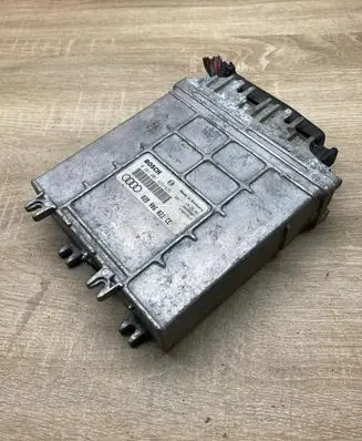 Audi A4 S4 B5 8D Engine control unit/module ECU 028906021CE 0281001425