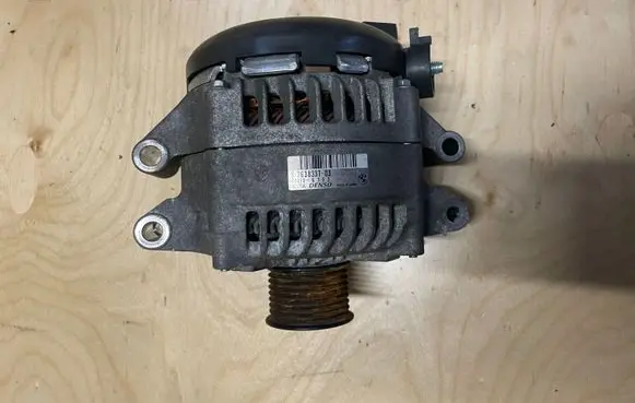BMW 1 F20 F21 Generator/alternator 7638337 1042106752