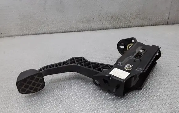 Clutch pedal