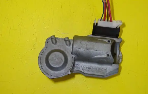 Steering wheel lock