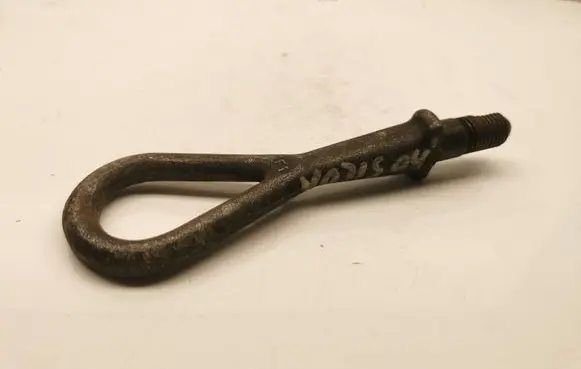 Chrysler Voyager Towing hook eye 