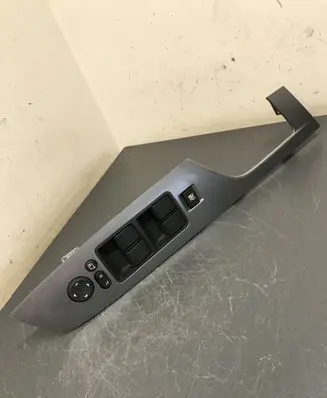 Mazda 6 Electric window control switch GAN6684L1