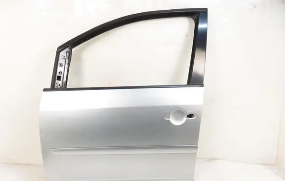 Volkswagen Touran I Front door 