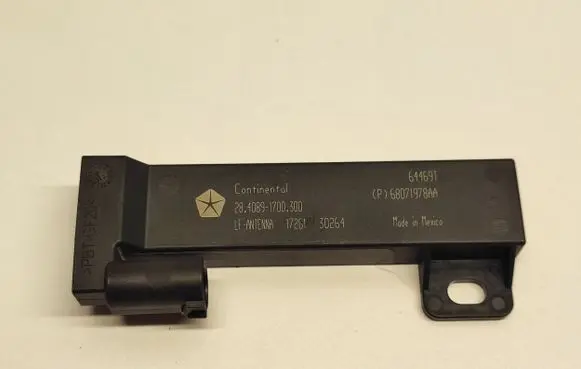 Dodge Challenger Keyless (KESSY) go control unit/module 68071978AA P68071978AA