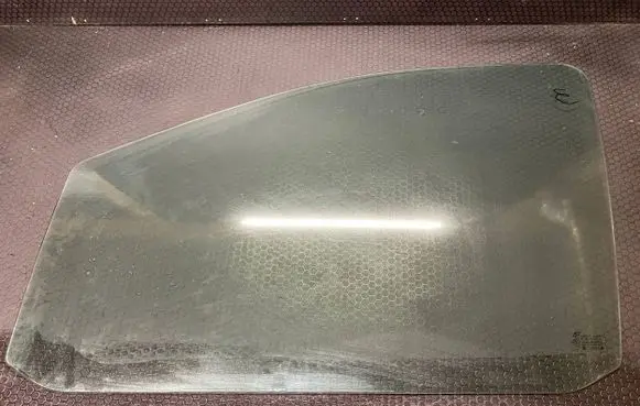 Seat Alhambra (Mk1) Front door window glass four-door 43R001100 DOT249AS2M24