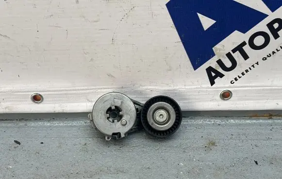 Audi Q5 SQ5 Alternator belt tensioner 06H903133F