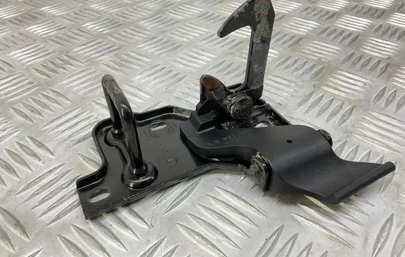 Skoda Yeti (5L) Engine bonnet/hood lock/latch loop/hook 5L0823480