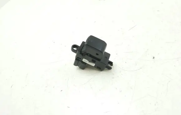 Nissan Navara D40 Electric window control switch 25411EA00A