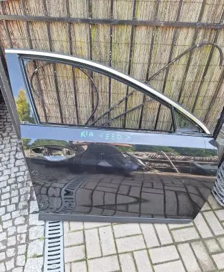 KIA Xceed Front door