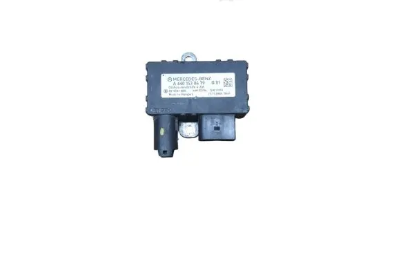 Mercedes-Benz B W245 Glow plug pre-heat relay A6401530479 899087000