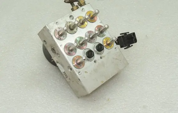 Volvo S80 ABS Pump 8619543 8619537