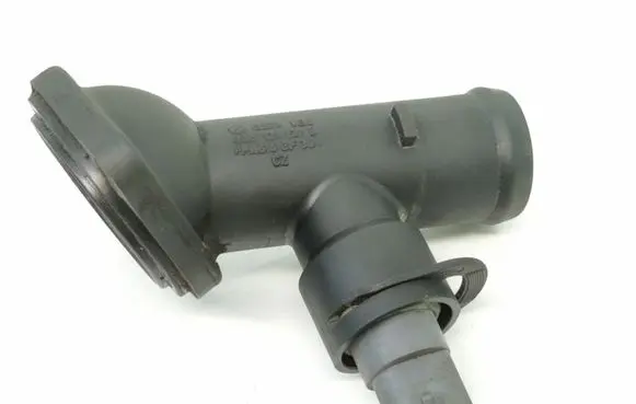 Volkswagen Touran I Engine coolant pipe/hose 03G121121D 06A919501A
